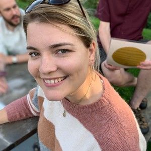 Meet your Posher, Laura